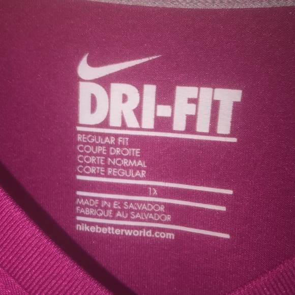 EUC Nike tee (255) - Picture 3 of 3